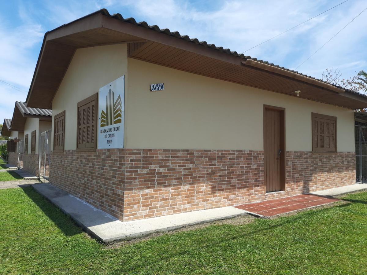 Вілла Casa Residencial Duque De Caxias Аррою-ду-Сал Номер фото